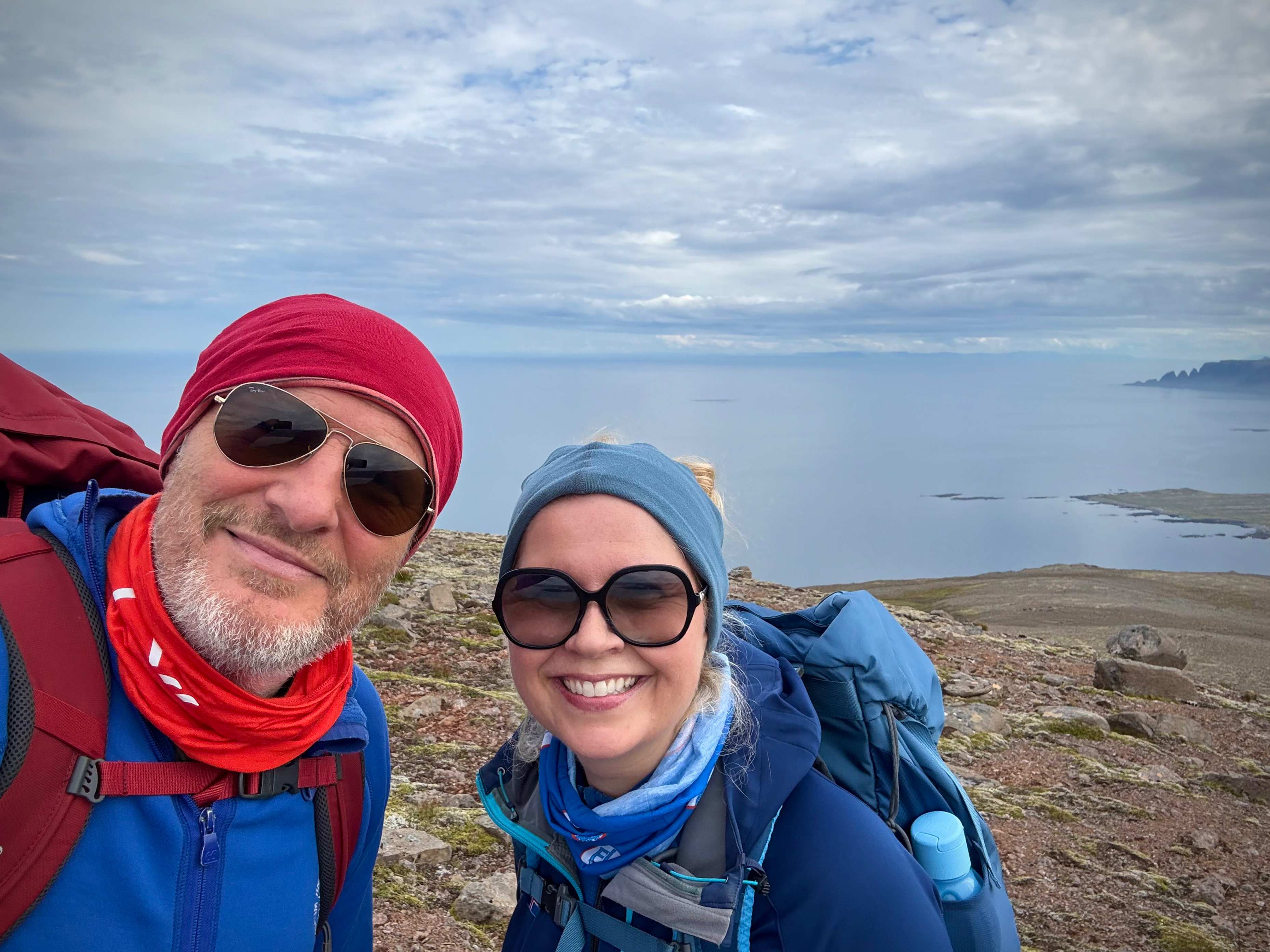 Ólöf Kristín með Jóni Erni fararstjóra hjá FÍ, á Ströndum s.l. sumar Ólöf Kristín með Jóni Erni fararstjóra hjá FÍ, á Ströndum s.l. sumar