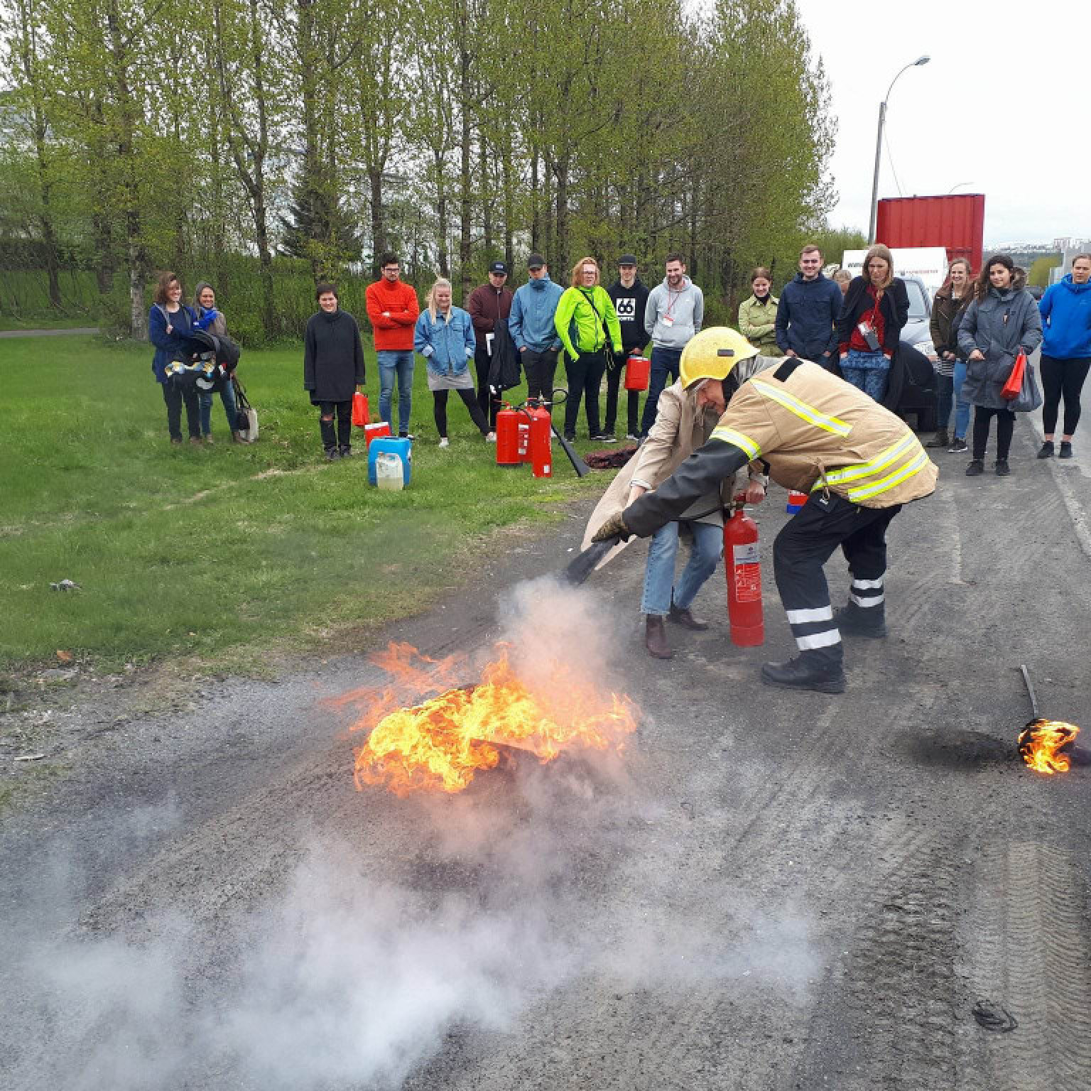 namskeid-slokkva-eld