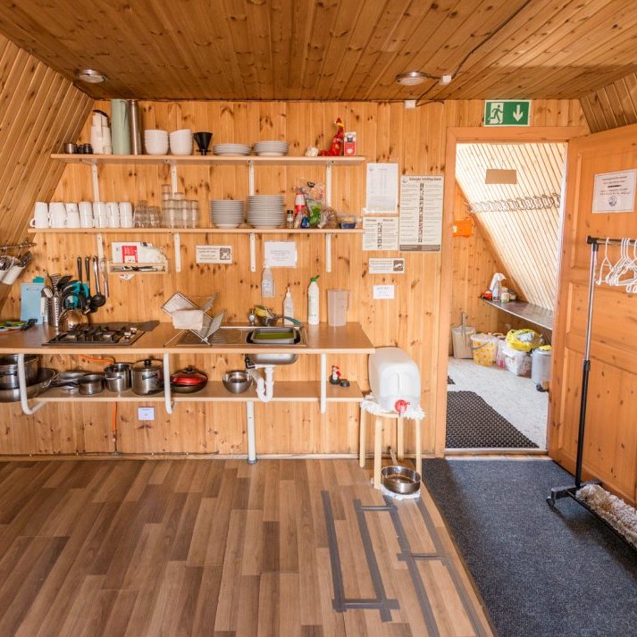 Baldvinsskáli - common room/kitchen